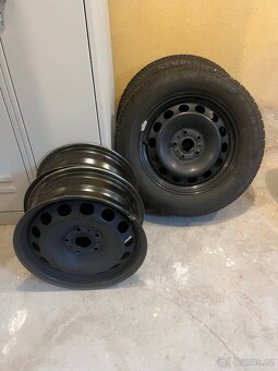 Zimní pneumatiky a plechové disky - 2