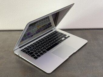 MacBook Air 13" 2017 128GB / 8GB / i5 - DPH - 2