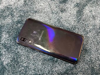 Samsung galaxy a40 - 2