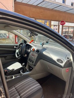 Ford Focus 1.6 benzin - 2