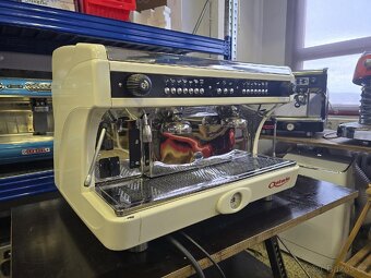 Profesionální kávovar - 2