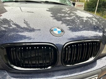 GRIL MŘÍŽKA LEDVINKY pro BMW 1 F20 F21 - 2