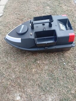 Zavážecí loďka, zakrmovací loď s GPS - 2