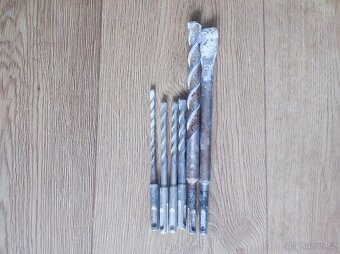 vrtací a bourací kladivo - 2