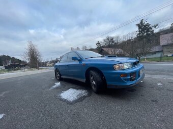 Subaru impreza GT GC8 - 2