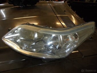 Citroen C4 přední světla - 2