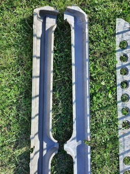 Prahy + výztuha na Škoda 100 - 2