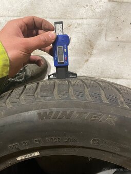 Zimní pneumatiky225/55r17 - 2