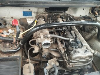 Motor Suzuki grand Vitara 2.0 i - 2