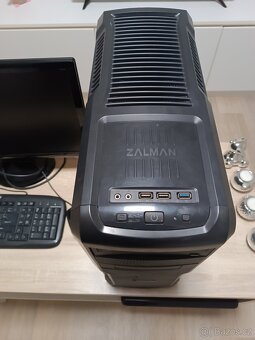 Počítačová sestava - 2