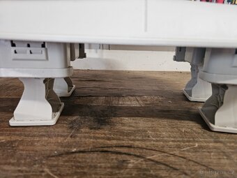 Sedatko, zidlicka do virivky - 2