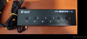 Přepínač ovládání napájení pro 6 HDD/SSD - 2