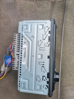 Pioneer MVH 230-BT - 2