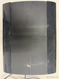 PS3 super slim + ovladač - 2