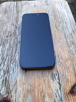 IPhone 16Pro Max na díly - 2
