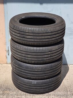 215/55/17 Letní pneumatiky Goodyear Efficient Grip - 2
