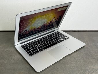 MacBook Air 13'' 2015 / i5 / 8GB / 128GB SSD - DPH - 2