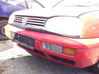 VW Golf 3 1,6i 55kW 1998 - jen díly AEE - 2