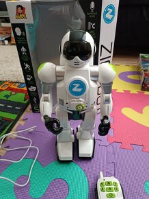 Interaktivní robot Made Zigy - 2