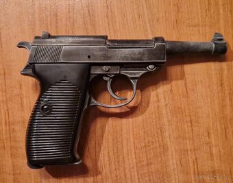 Německá pistole Walther P38 - replika Denix - 2