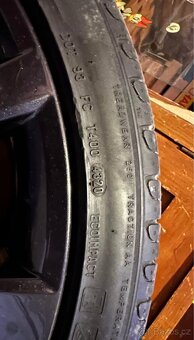 ALU kola a letní pneu 235/40/19 - 2