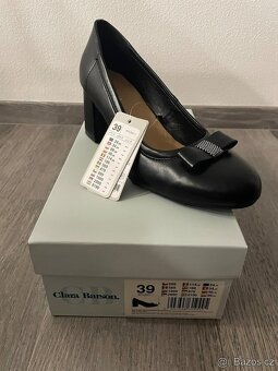 Nové dámské boty velikost 39. - 2