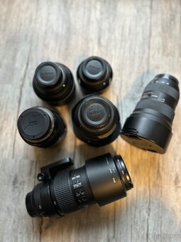 Nikon D800 + objektivy a vybavení - 2