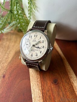 Prodám vojenské hodinky KM Doxa - 2