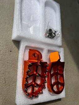 Ktm exc cnc stupačky - 2