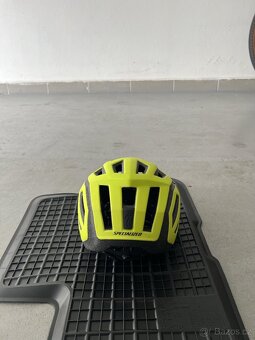 Prodám cyklo helmu Specialized - 2