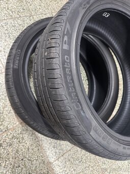 Letní pneu 235/40 R19 - 2
