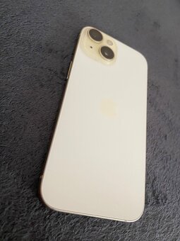 iPhone 15 žlutý - 2