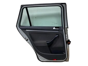 Levé zadní dveře stříbrná metalíza LA7W VW Golf 5 kombi 2009 - 2