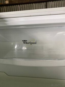 Vestavná lednice Whirlpool – použitá - 2