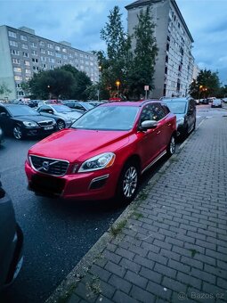 Prodám Volvo XC 60 R-design 4x4 - 2