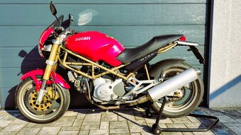 Ducati Monster 750 - 2