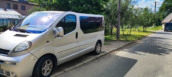 Opel Vivaro 2,5 TD 9 míst - 2