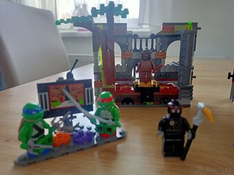 VZÁCNÉ LEGO 79103 ŽELVY NINJA - Útok želvího doupěte. - 2