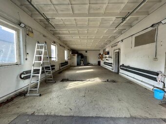 Pronájem samostatného objektu 200m2 - 2
