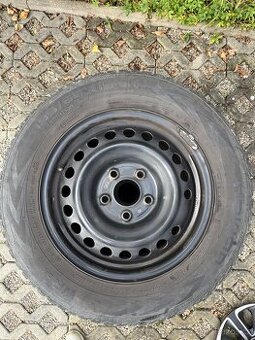 Zimní plechová kola Nokian 195 / 65 / R15 z Hyundai i20 - 2