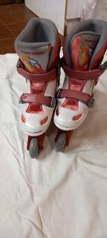 kolečkové brusle Tornado M 30-33 - 2