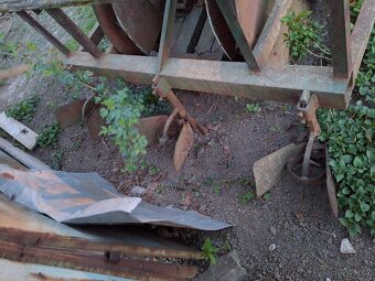 Sazeč brambor dvouřádkový, přiorávač, vyorávač, radličkovač, - 2