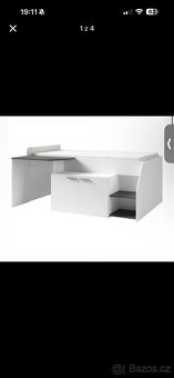 Postel se stolkem, skříní a matrací - 2