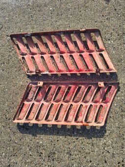 Mřížka škoda 110 r - 2