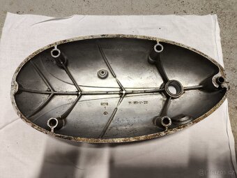 Víko spojky Jawa 250/353 a 250/11 - 2