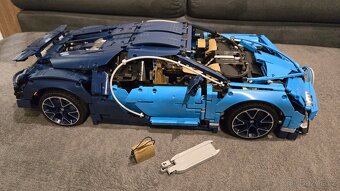 LEGO® Technic Bugatti Chiron 42083 - 2