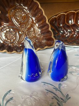 Skleněný tučňák - těžítko - 2