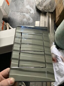 Geberit - ovladači tlačítko - 2