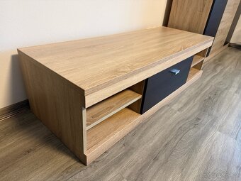 Stolek pod TV - 2