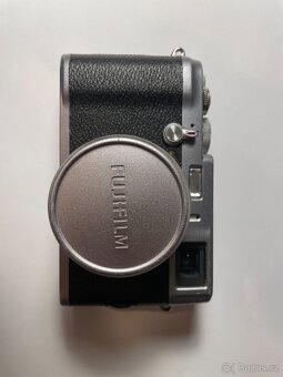 Fujifilm X100 (12,3 MP) + příslušenství - 2